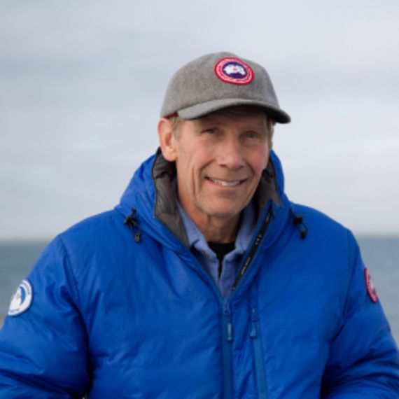 Headshot of Dr. Steven Amstrup